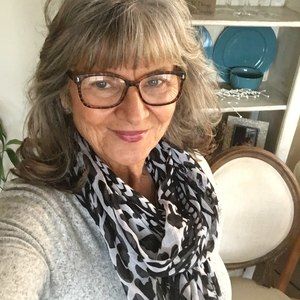 Meet your Posher, Joanna